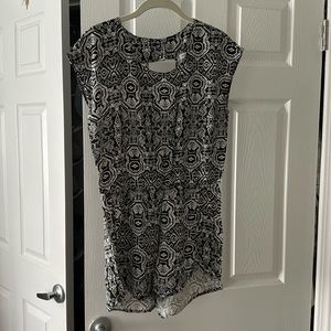 Black and white summer romper